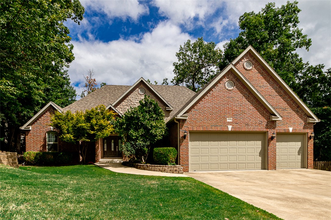 Located just minutes from Downtown Bentonville, this home offers an incredible opportunity to enjoy luxury living close to Crystal Bridges Museum, The Momentary, Walmart’s Home Office, premier dining, coffee shops, shopping, parks, and some of the best biking and trail systems in the country. Tucked away at the end of a quiet cul-de-sac, this home is designed for entertaining, the lower level creates the perfect setup for movie nights, game days, and hosting family & friends. The dedicated media room includes home theatre seating, while the downstairs wet bar and expansive game room area provide endless possibilities for entertaining both adults and kids alike. Step outside to your own private retreat where the hot tub also conveys, creating the ideal place to unwind after a long day or relax with guests. Combining exceptional entertainment spaces, generous room sizes, and an unbeatable Bentonville location, this home offers the very best of Northwest Arkansas living.