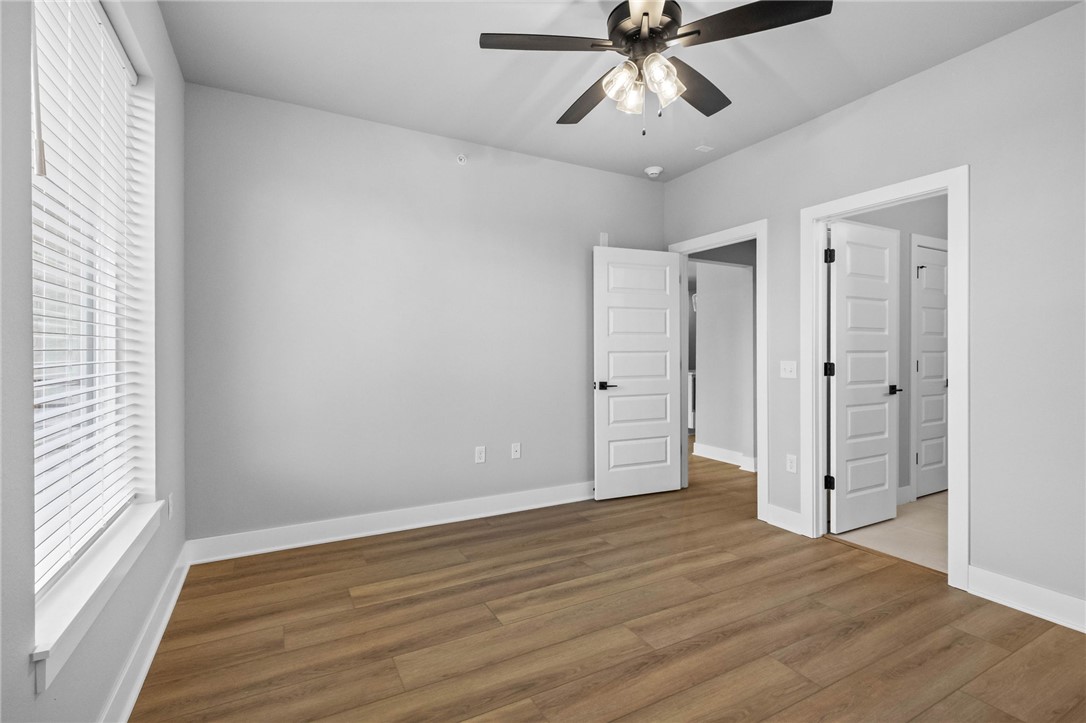 MEDLIN MEADOWS SUB PH 2-BENTONVILLE - Residential