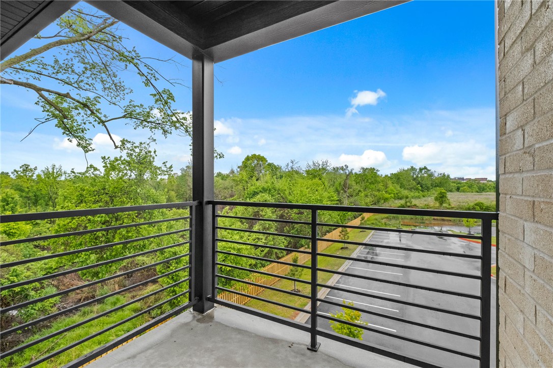 MEDLIN MEADOWS SUB PH 2-BENTONVILLE - Residential