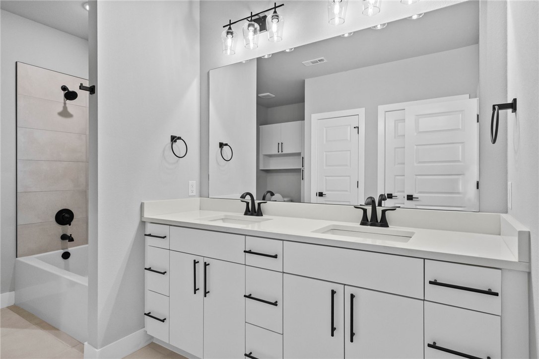 MEDLIN MEADOWS SUB PH 2-BENTONVILLE - Residential