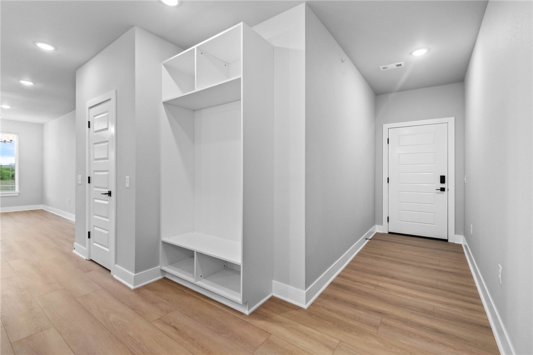 MEDLIN MEADOWS SUB PH 2-BENTONVILLE - Residential