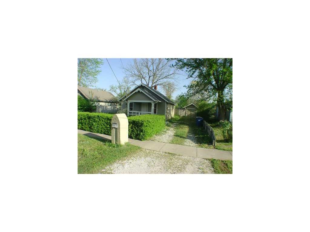 Built in 1929, this charming home is within walking distance of Bentonville Square. Sunroom. No pets and no smoking.