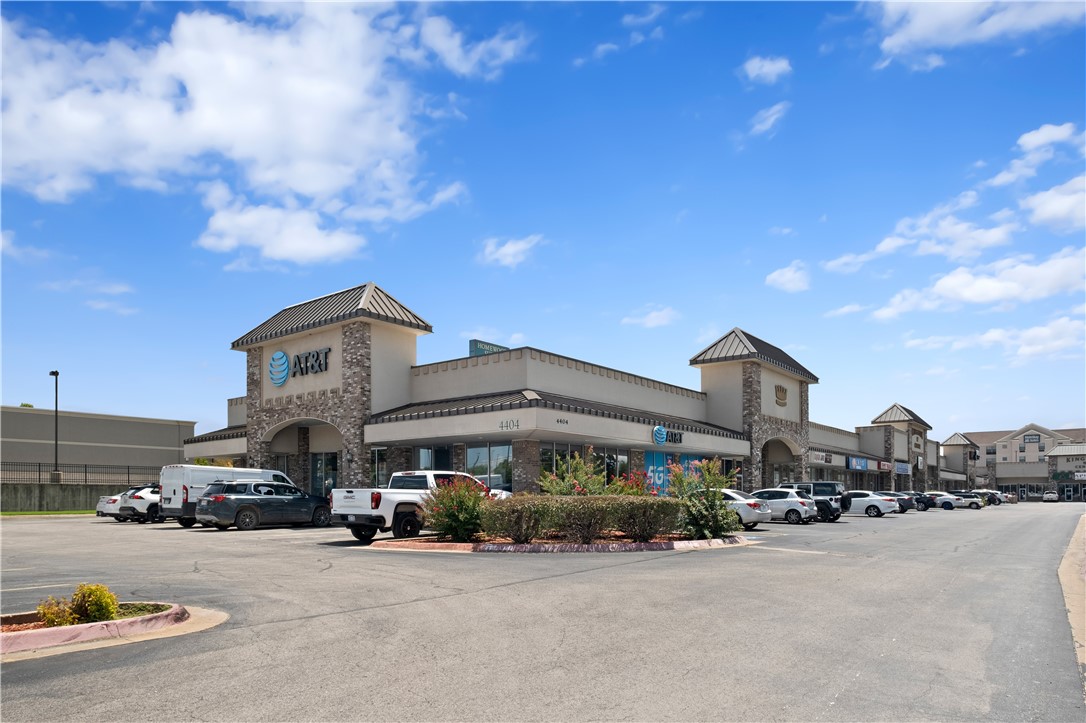 Kingston Centre Plaza - Commercial Lease