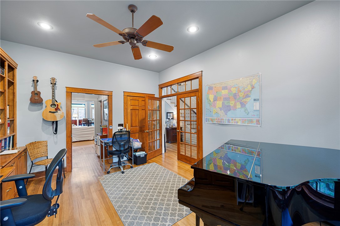 River Oaks - Residential