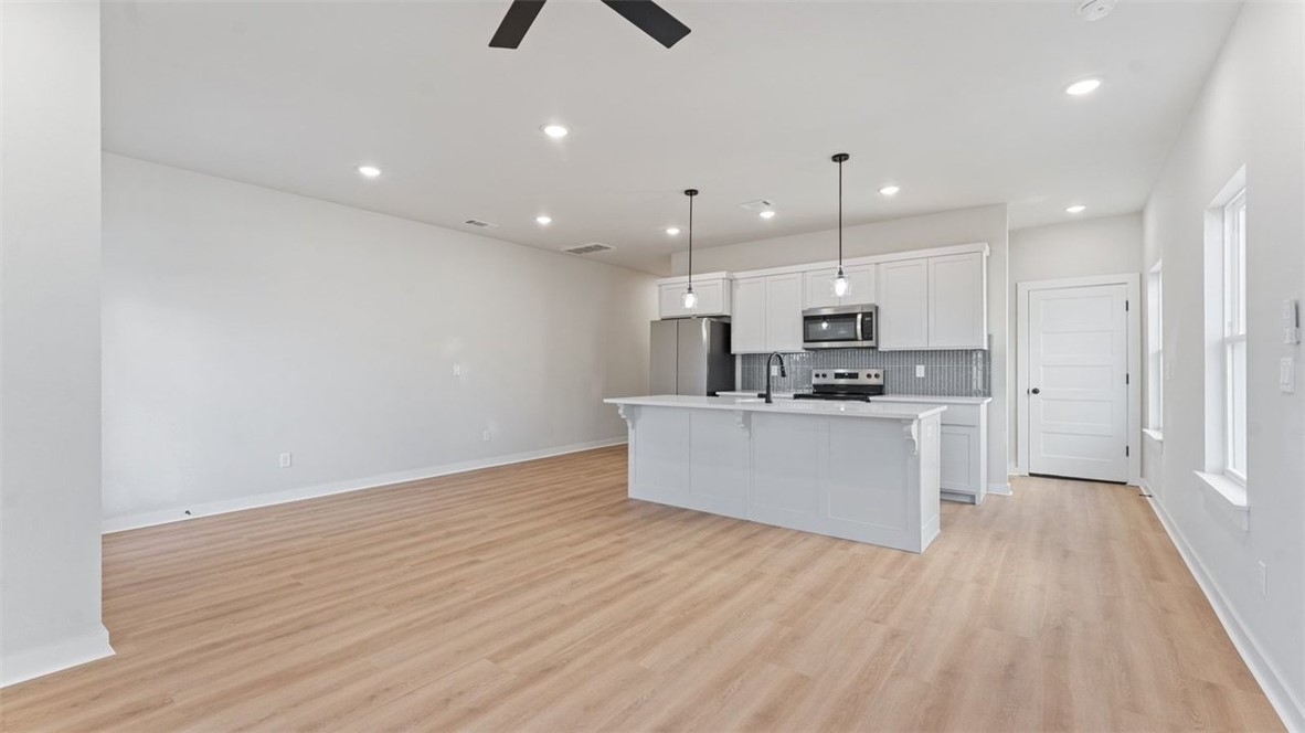 Pea Ridge Pointe - Residential
