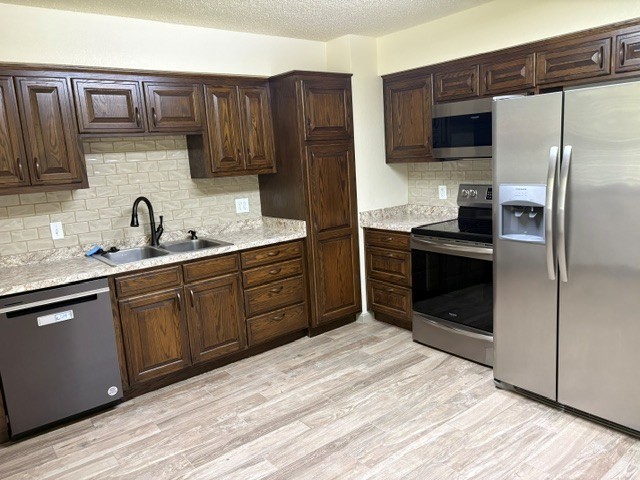 Oak Hill II, PH 1 - Residential Lease