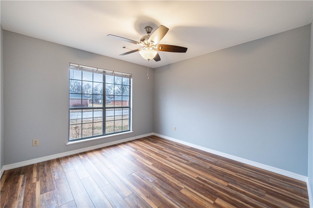 Oaks Add Ph Ii - Residential Lease