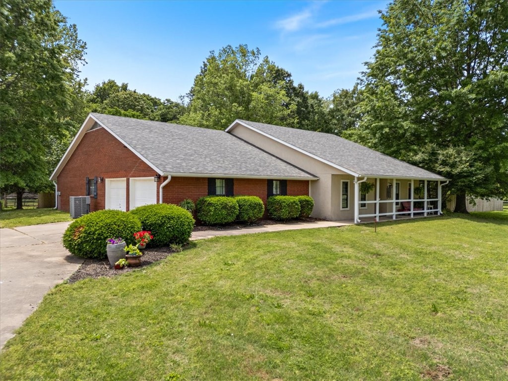 Lazy U Ranch - Residential