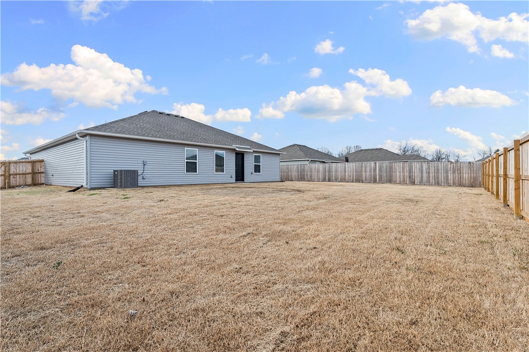 WALNUT HILL SUB PH IV-PEA RIDGE - Residential