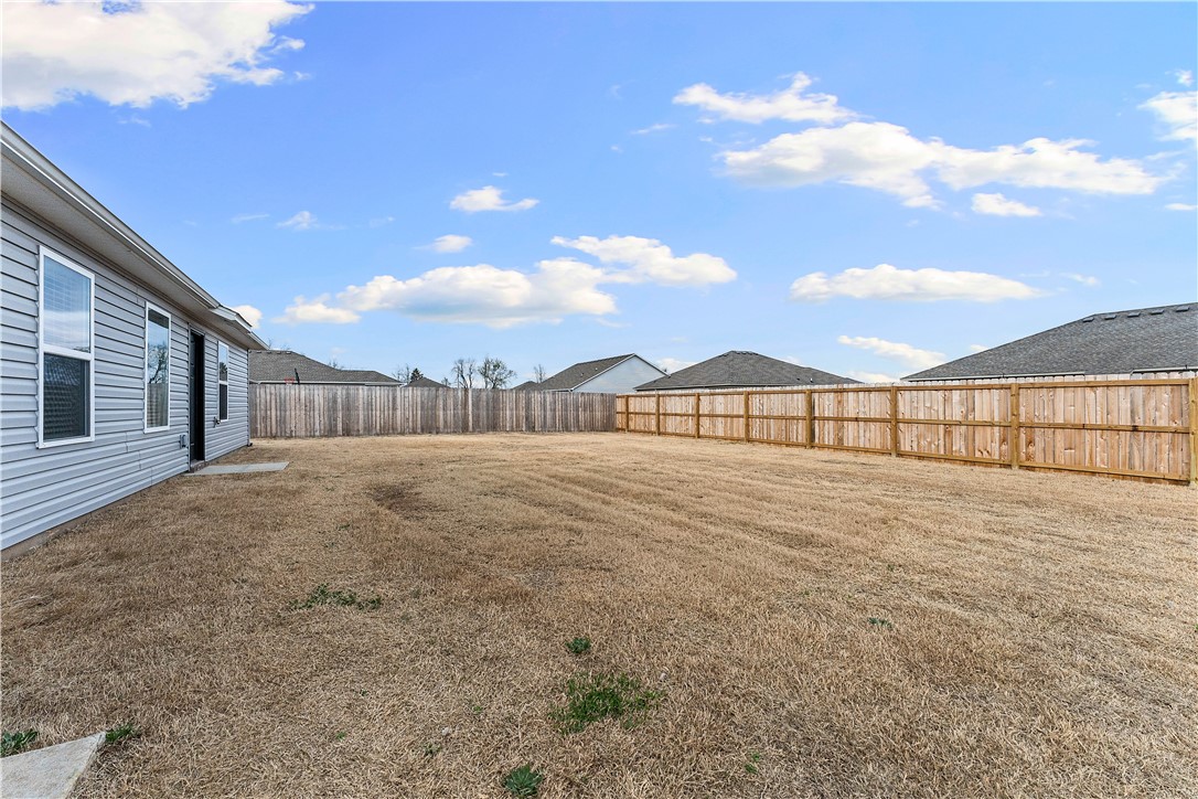 WALNUT HILL SUB PH IV-PEA RIDGE - Residential