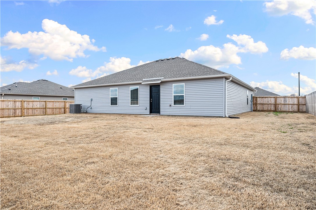 WALNUT HILL SUB PH IV-PEA RIDGE - Residential