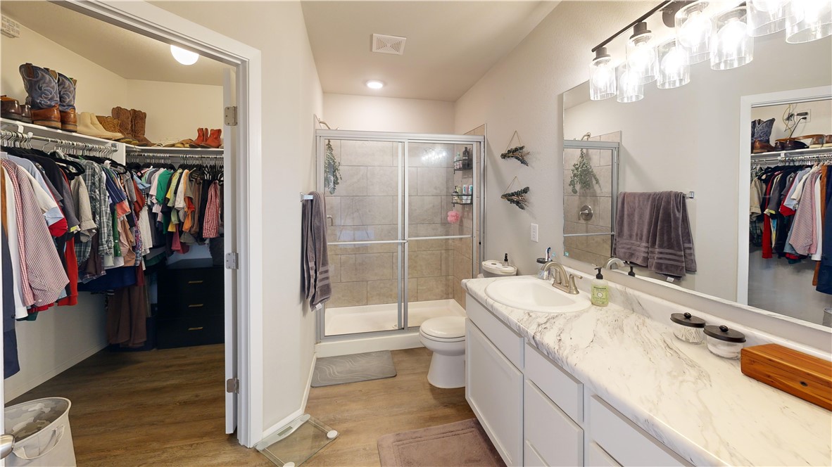Creekside Meadows - Residential