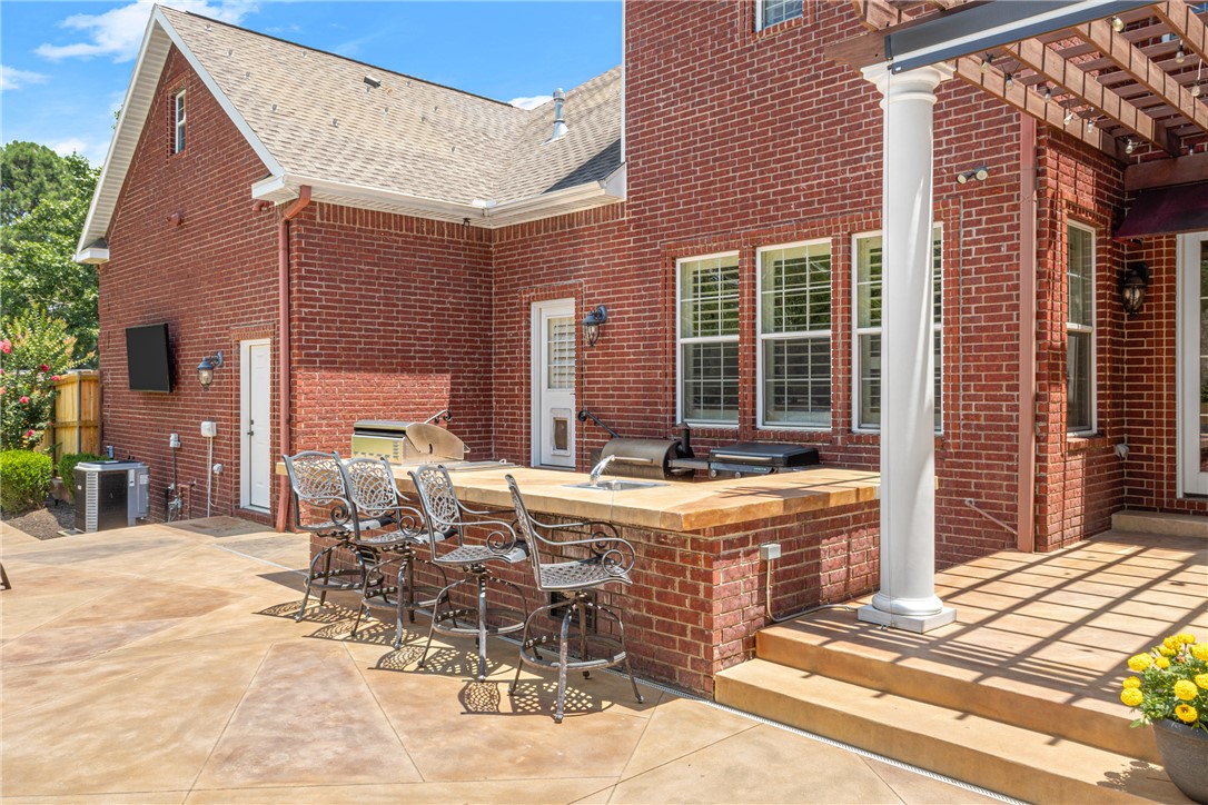 Country Club Estates - Residential