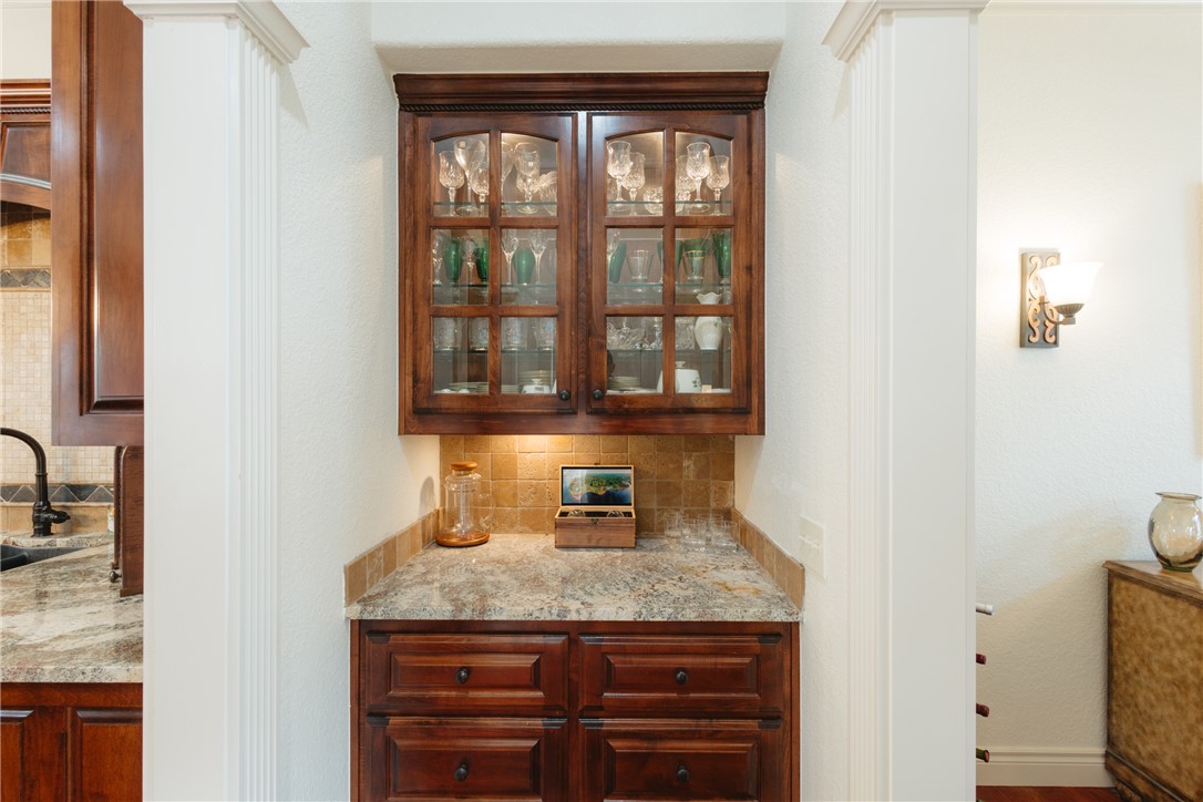 Country Club Estates - Residential