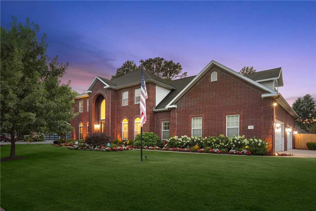 Country Club Estates - Residential