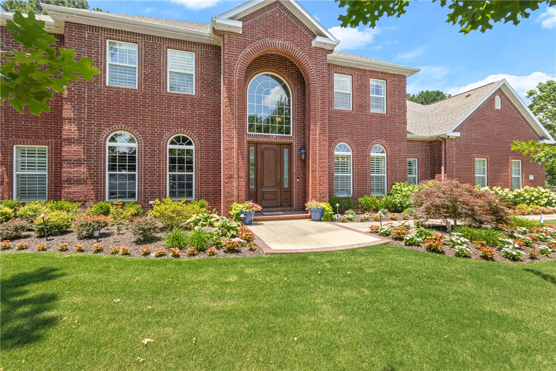 Country Club Estates - Residential