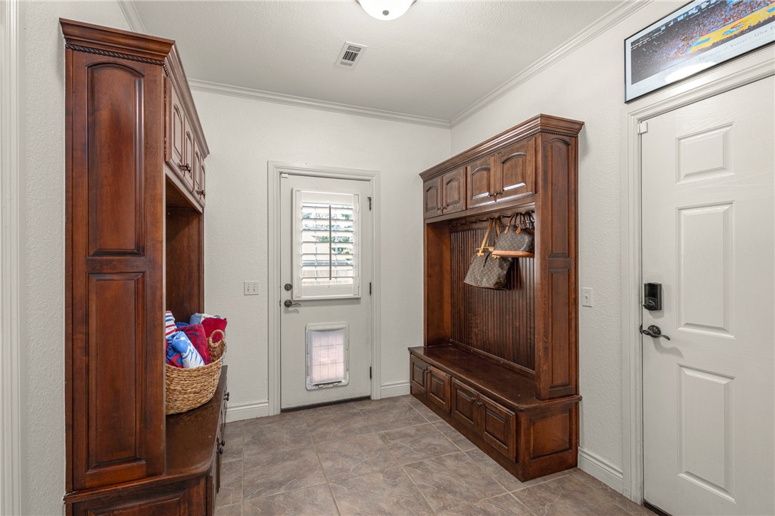 Country Club Estates - Residential