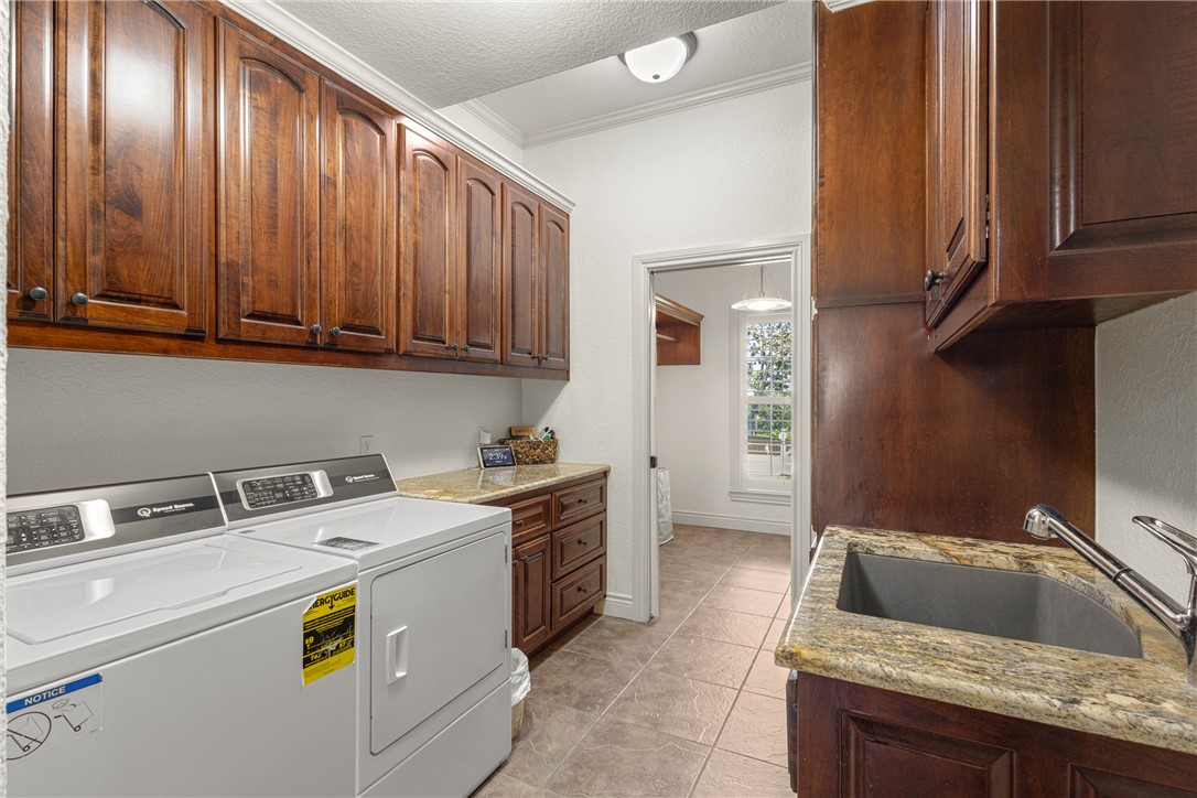 Country Club Estates - Residential