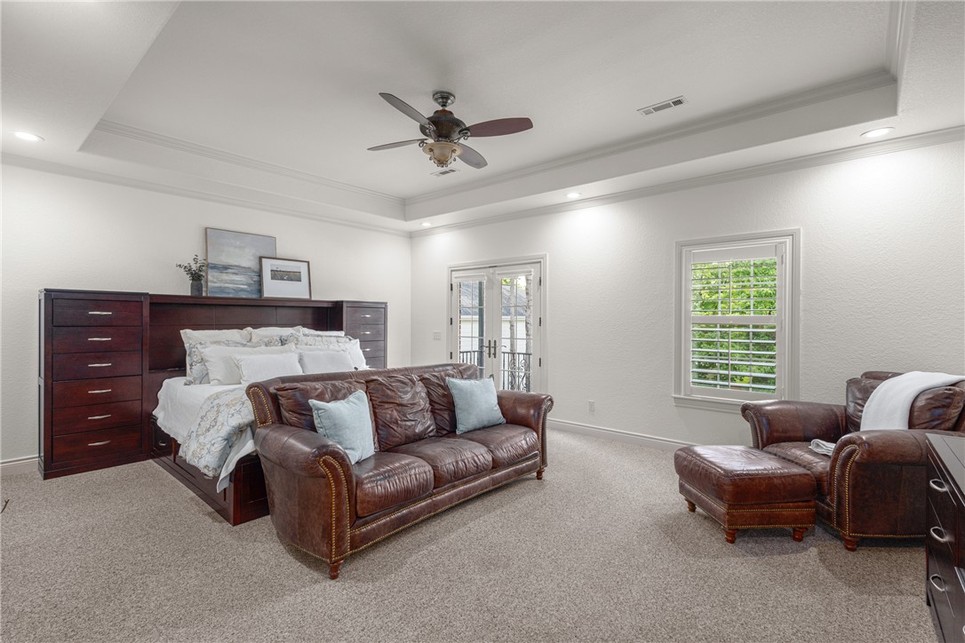Country Club Estates - Residential
