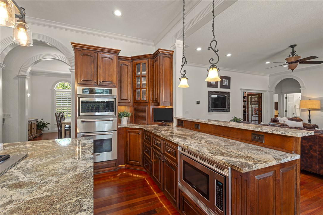 Country Club Estates - Residential