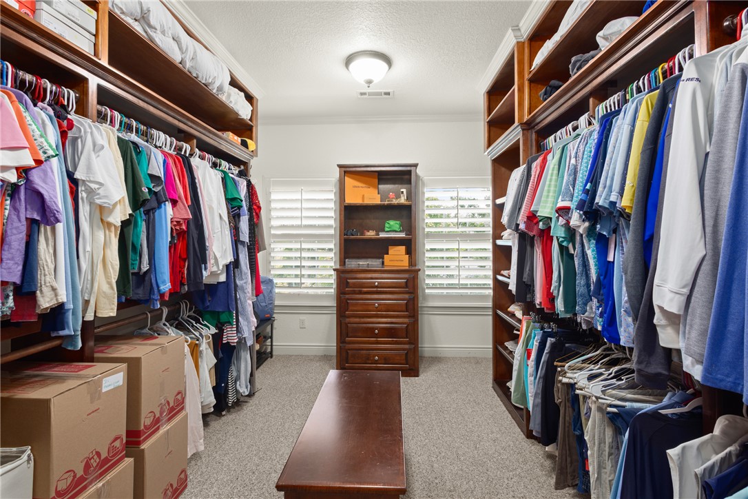 Country Club Estates - Residential