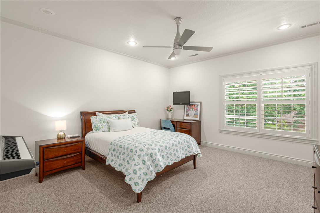 Country Club Estates - Residential