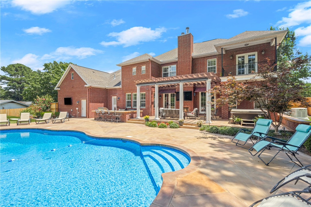 Country Club Estates - Residential