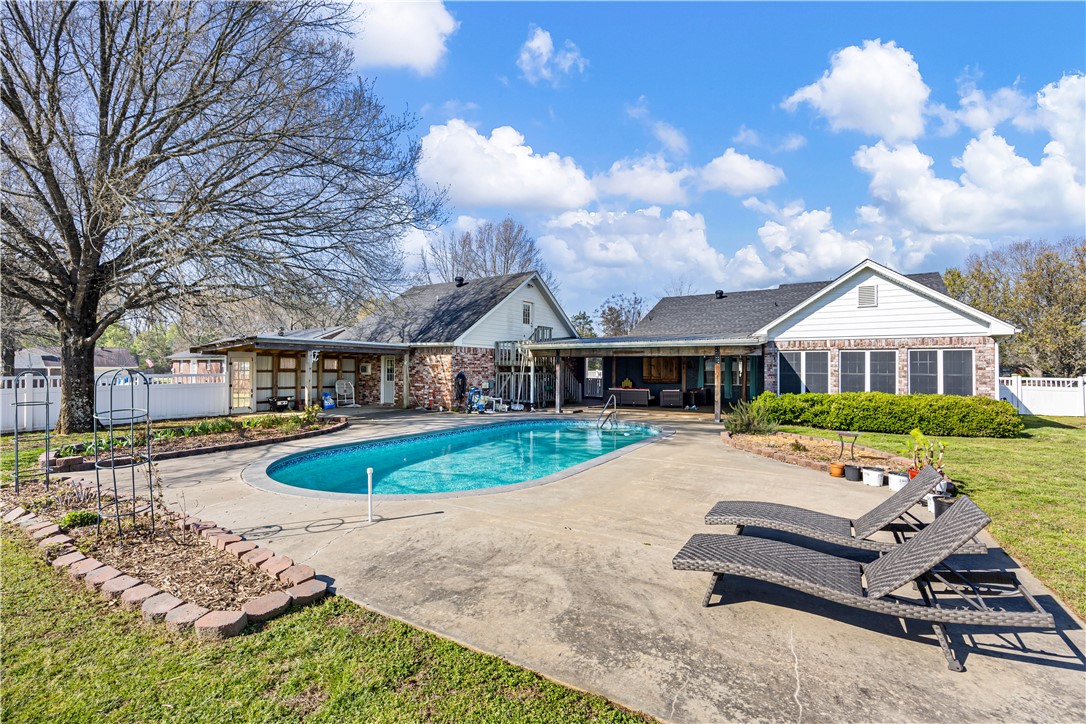 EASTON - Residential
