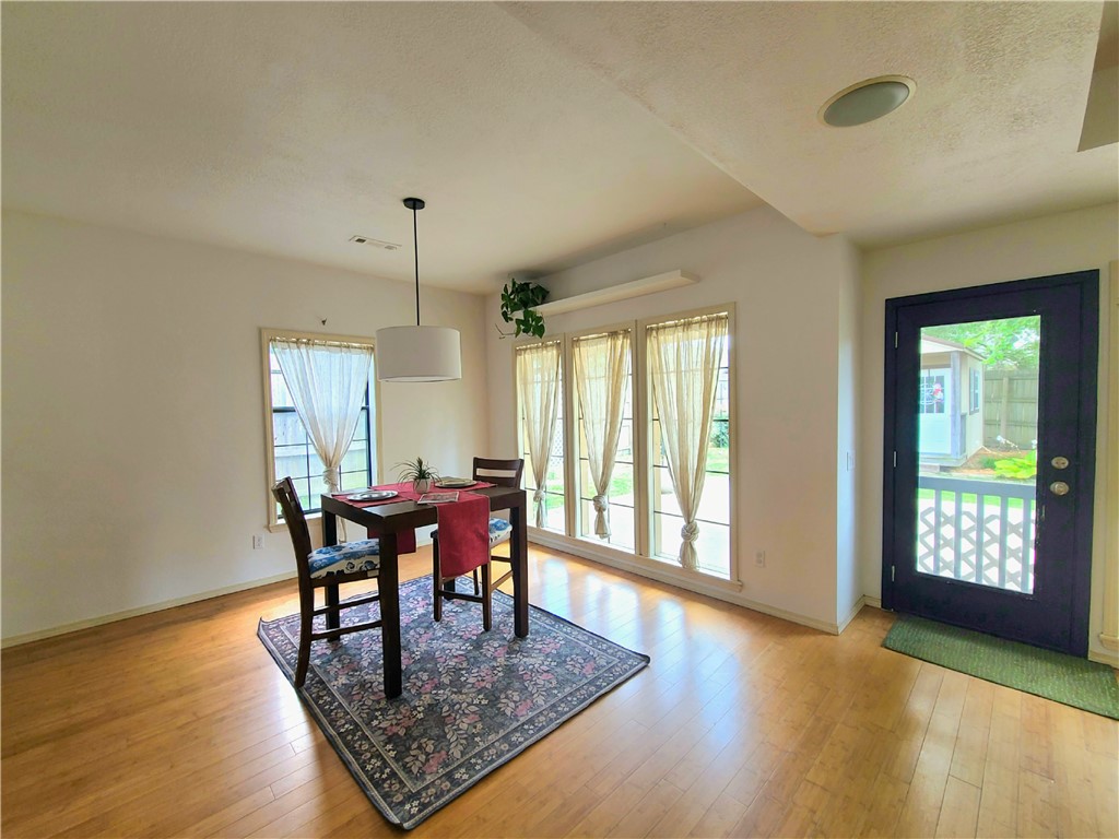Quail Run Ii Ph I Bentonville - Residential