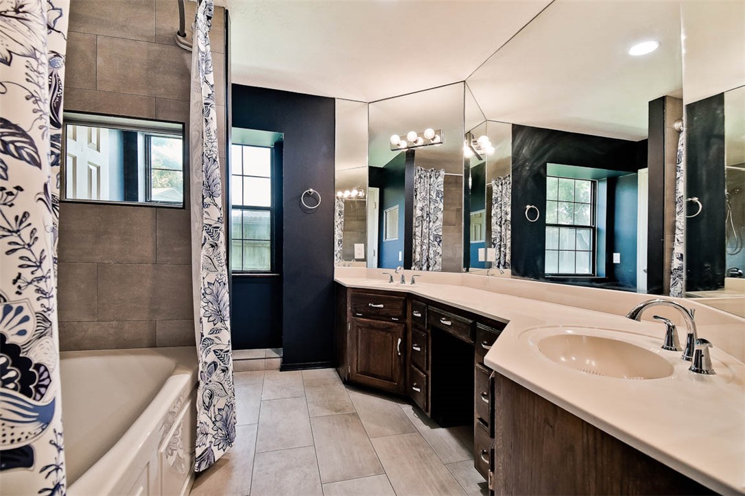 Quail Run Ii Ph I Bentonville - Residential