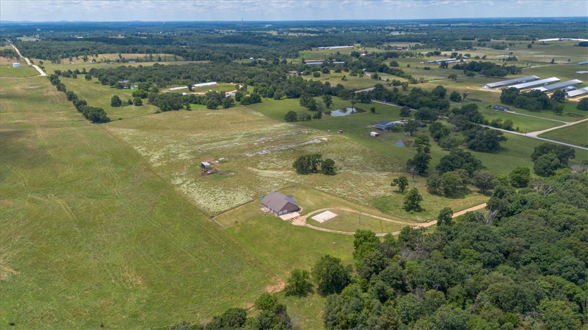 15-19-33-RURAL - Residential
