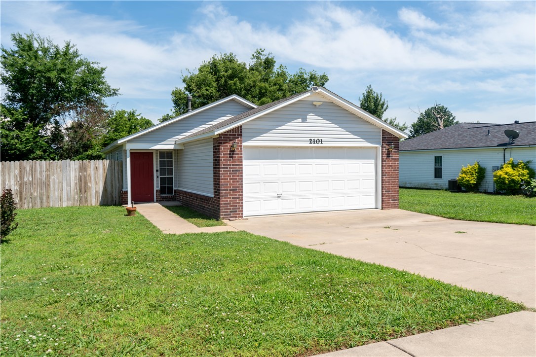 Discover this inviting 3 Bedroom 2 Bathroom rental ready for you to call home! The layout offers a bright living area, a functional kitchen with ample storage, and a primary bedroom with an en-suite bath. Enjoy a fully fenced backyard for added privacy, and convivence access to local amenities, schools, and parks. No pets-unless owner approves. Available now-schedule you showing today!