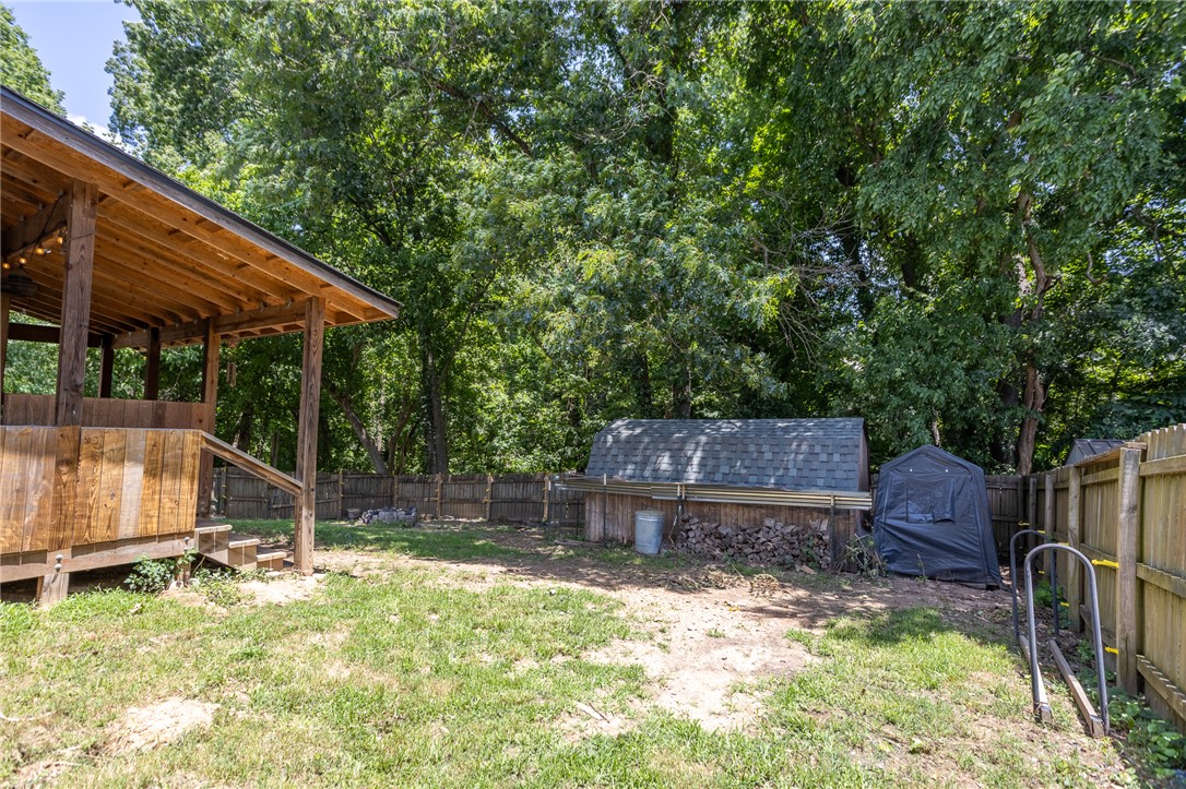 BLUE SPRINGS VILLAGE - Residential