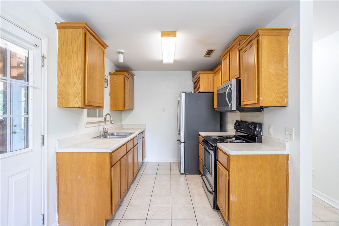 BLUE SPRINGS VILLAGE - Residential