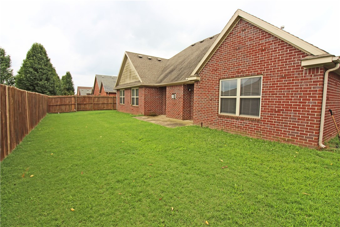 Kensington Hills Centerton - Residential Lease