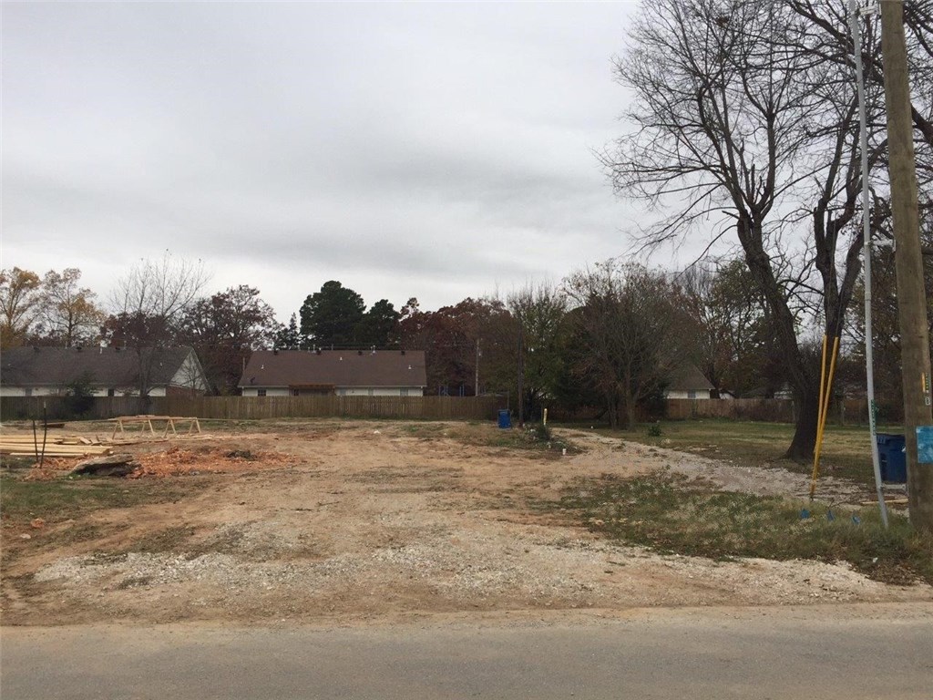 W A BURK'S ADD-BENTONVILLE - Land