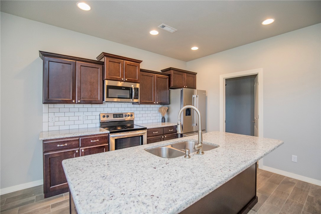 Bellewood Sub Centerton - Residential Lease