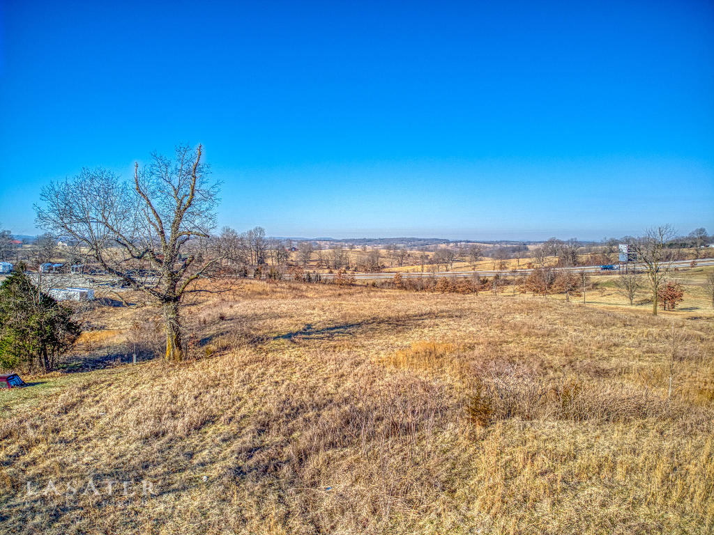 Cody's Corner - Land