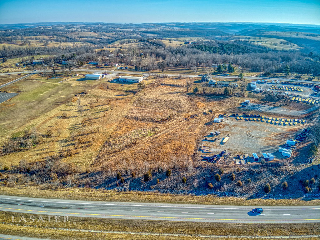 Cody's Corner - Land