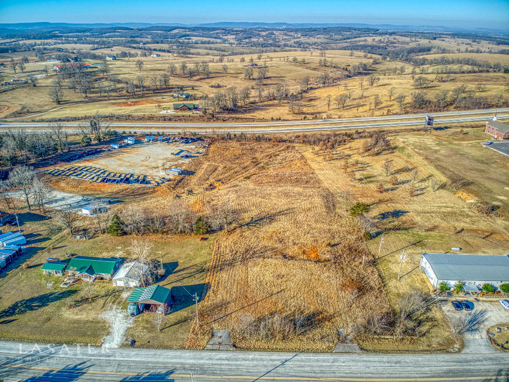 Cody's Corner - Land