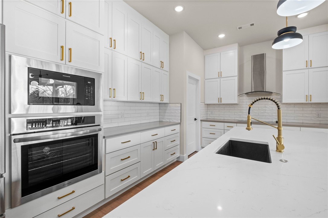 Tiverton - Residential