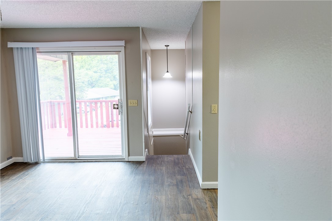 Townhouse Tct 3 A/K/A Drake Court Bvv - Residential