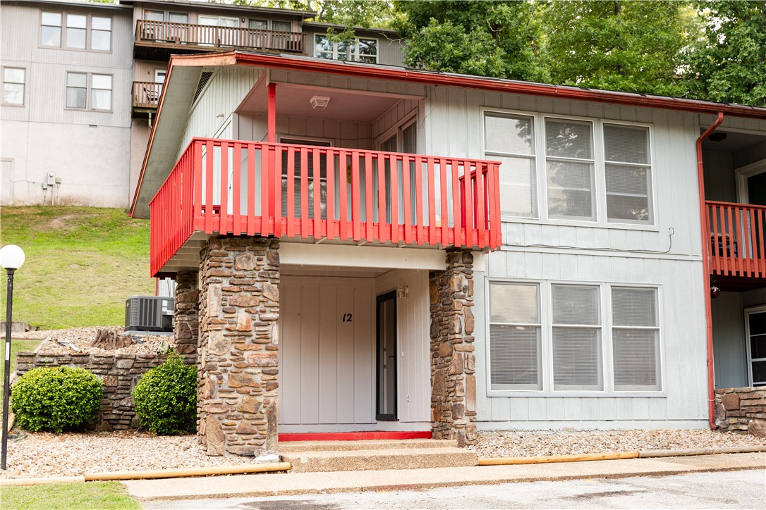 Townhouse Tct 3 A/K/A Drake Court Bvv - Residential