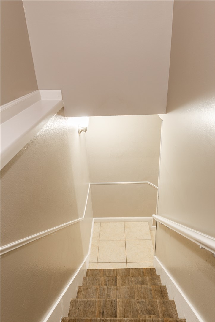 Townhouse Tct 3 A/K/A Drake Court Bvv - Residential