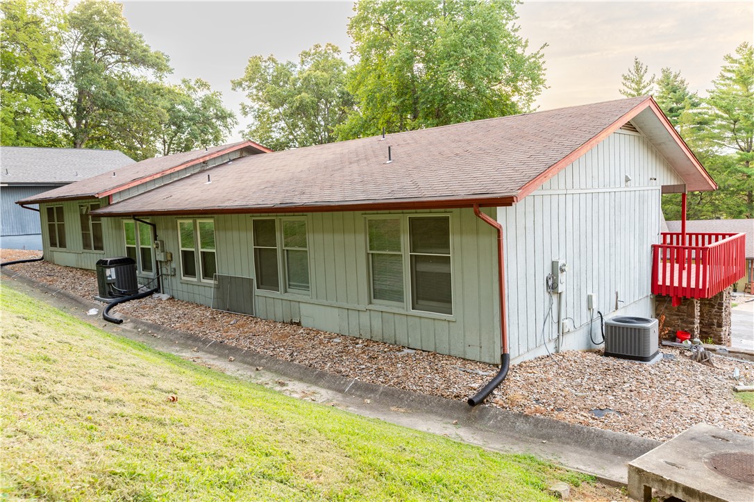 Townhouse Tct 3 A/K/A Drake Court Bvv - Residential