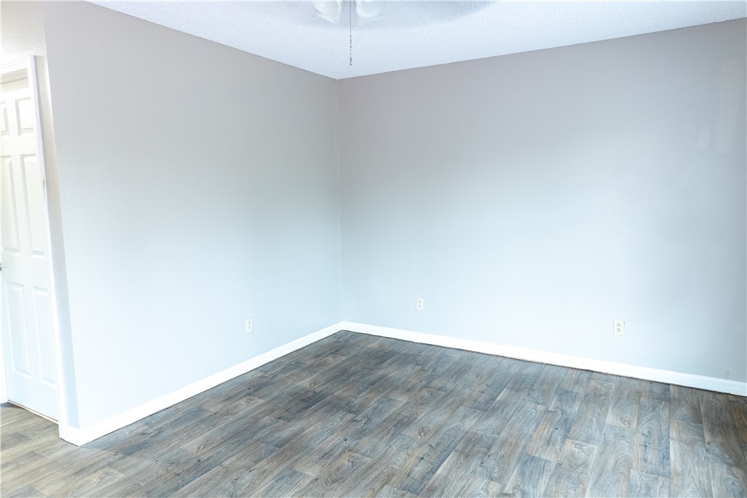 Townhouse Tct 3 A/K/A Drake Court Bvv - Residential