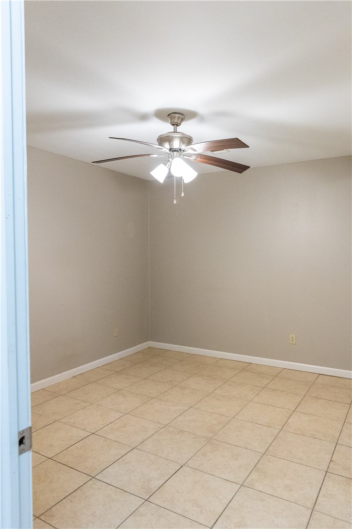 Townhouse Tct 3 A/K/A Drake Court Bvv - Residential