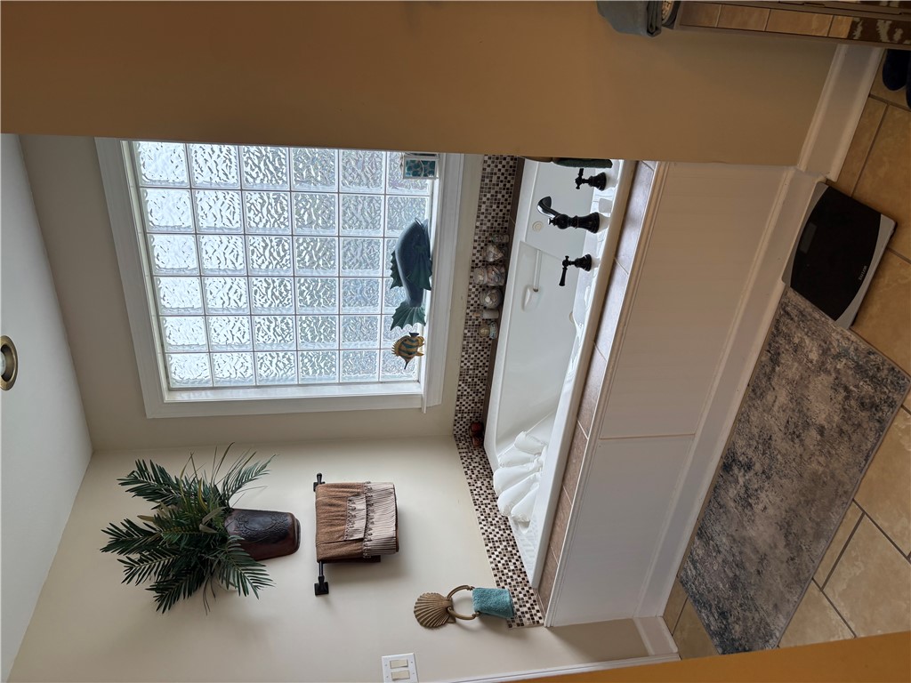 HILLTOP ESTATES - Residential