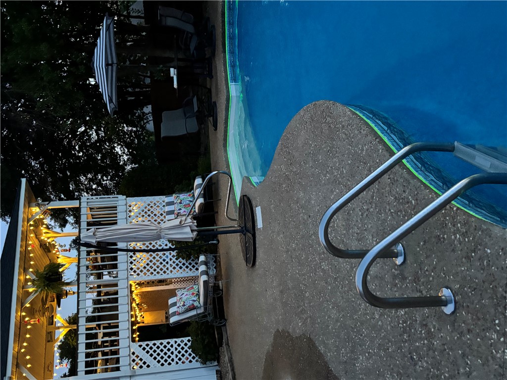 HILLTOP ESTATES - Residential