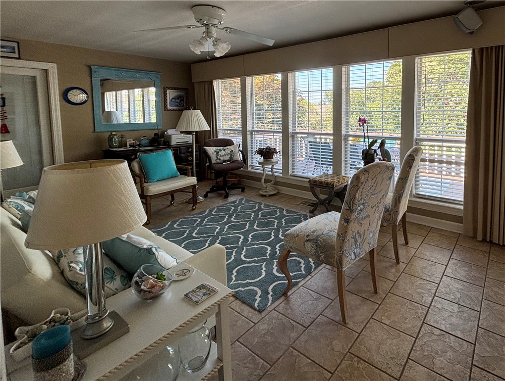 HILLTOP ESTATES - Residential
